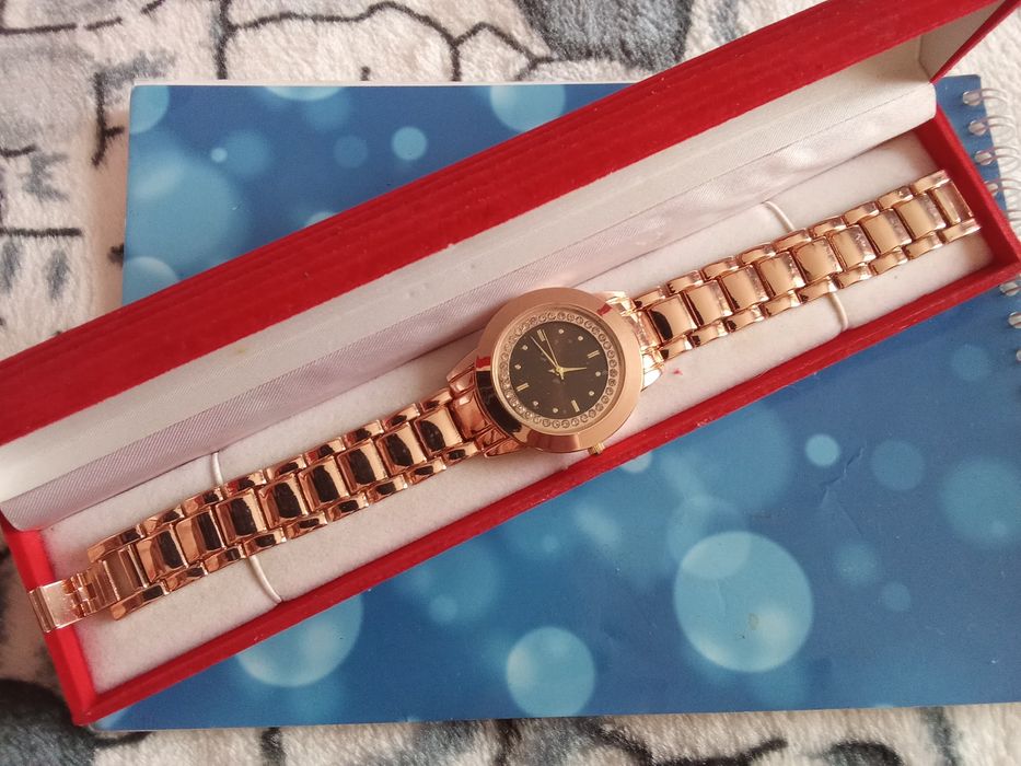 Дамские часы LBVYR 29424