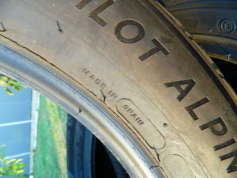 Шина колеса резина R19 235/55 Michelin Pilot Alpin 4шт Зима