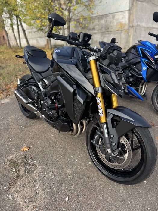 Японський мотоцикл Сузуки Suzuki з Японії