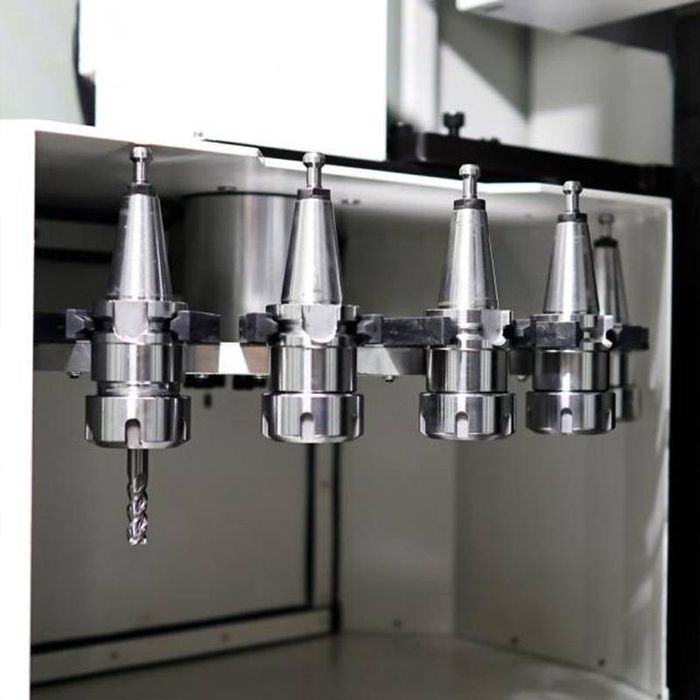 Фрезерний обробний центр, фрезерний станок, промисловий верстат