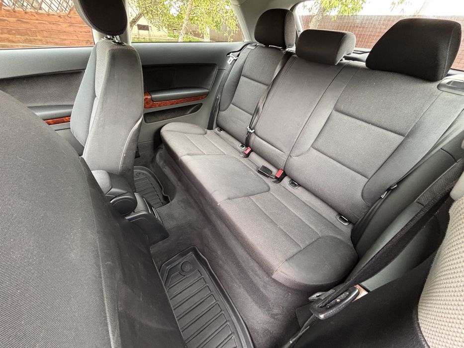Audi A3 1,6 MPi бензин
