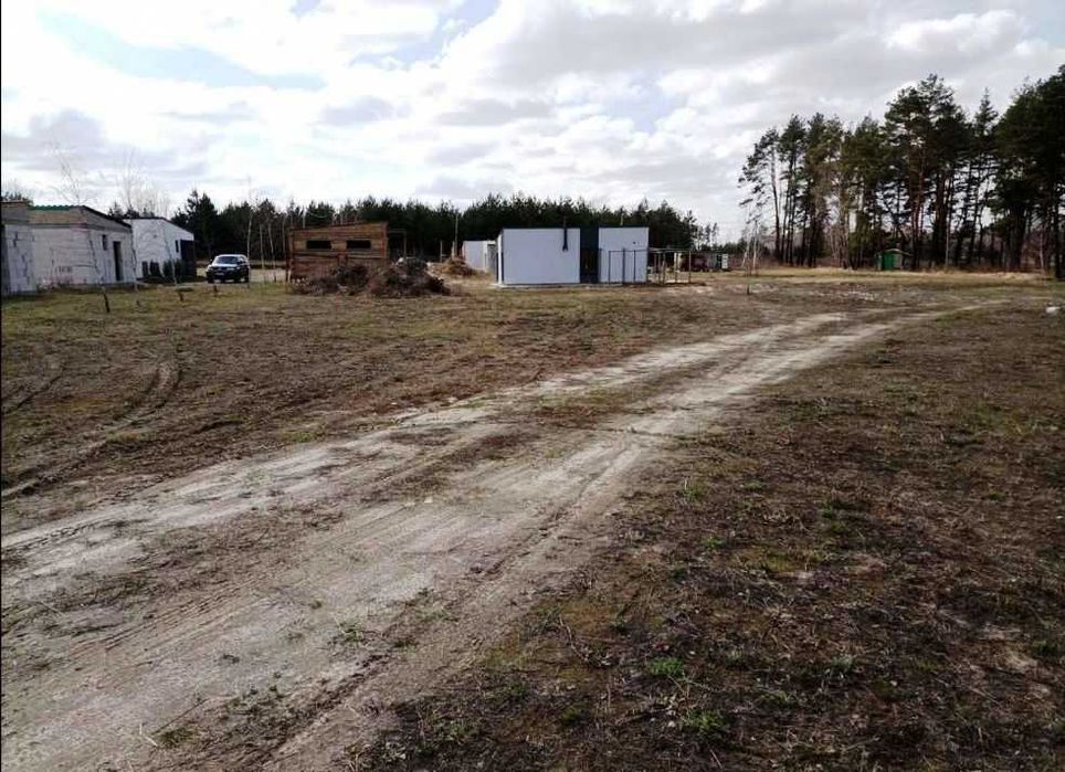 186 соток біля лісу в с .Ст. Петрівці, в 15 км від Києва