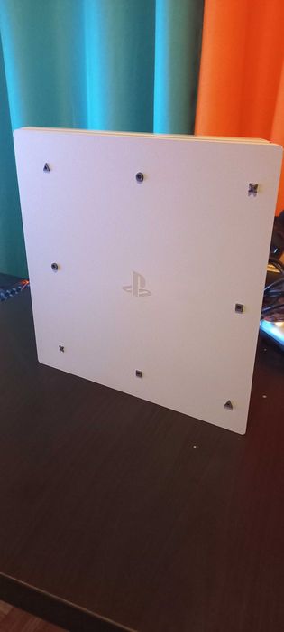 PlayStation 4 PRO 1TB 4K -  God of War Edition - Troco Xbox Série X