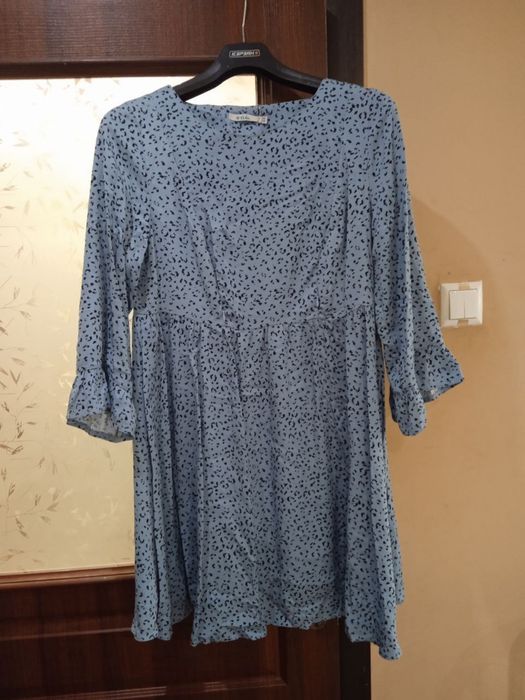 Повітряна сукня для майбутніх та годуючих мам у стилі бебі-дол