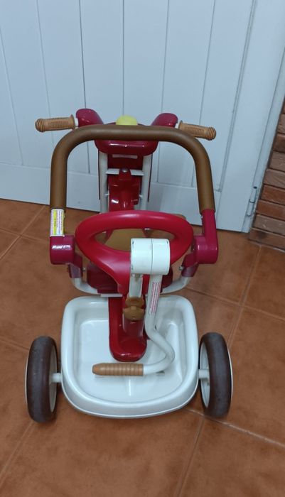 Triciclo da imaginarium muito robusto como novo