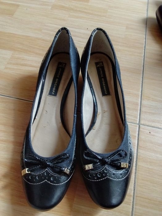 SALES Shoes and Leather Sandals Size 33, 34, 37 and 38