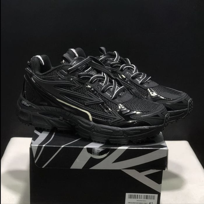 Off-White "Be Right Back"