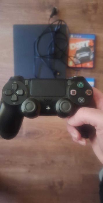 Playstation 4 PS4 slim pad, gry