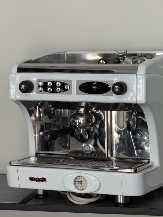 Професійна кавоварка для барів і кафе CMA Astoria Calypso 1gr б/в