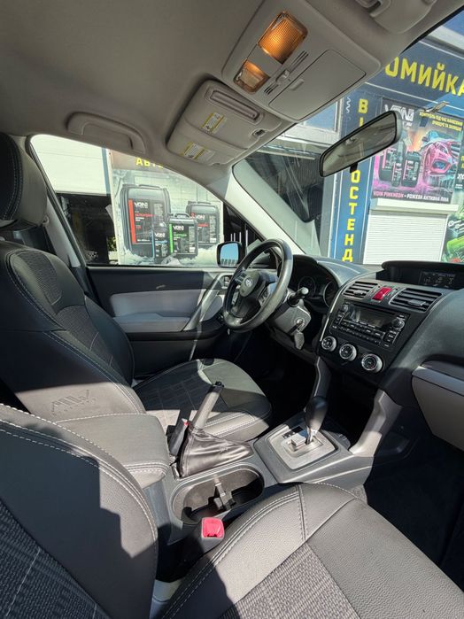 Продам Subaru Forester 2015 год, 2.5 бензин