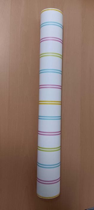 Papel parede riscas quarto bebé