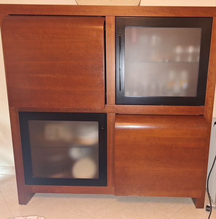 Móvel de sala em cerejeira