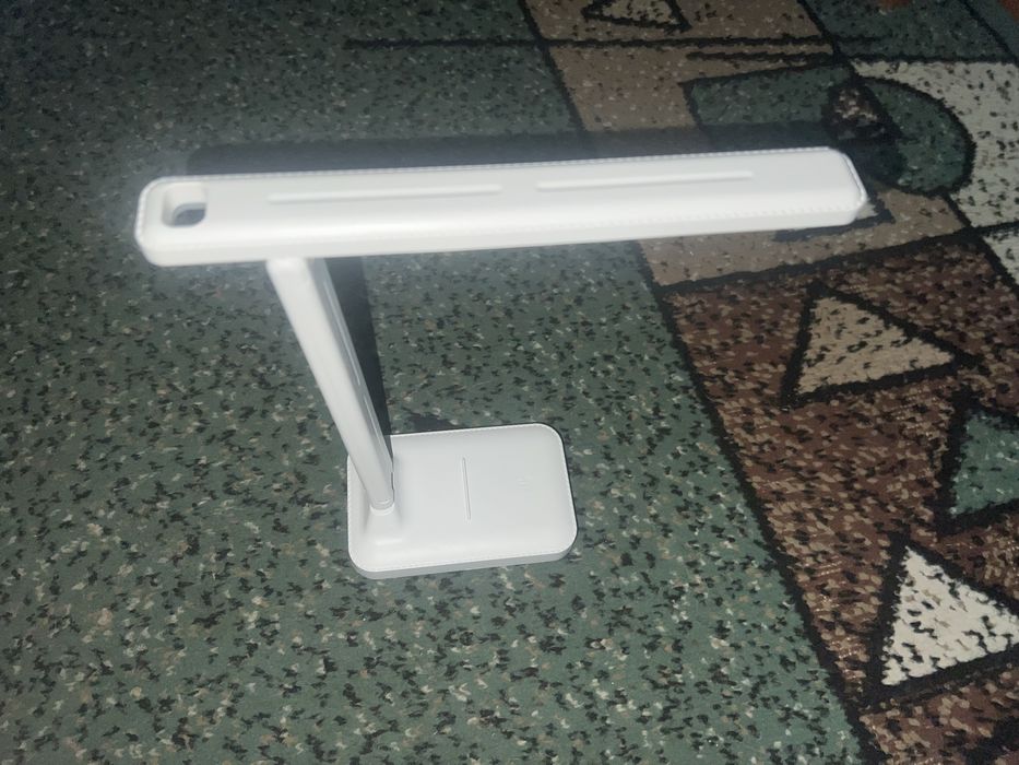 Складная настольная лампа