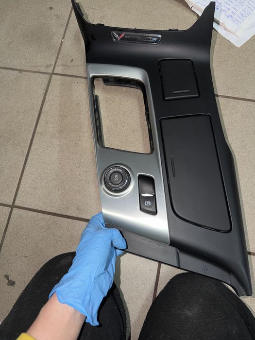 Tunel srodkowy corvette c7