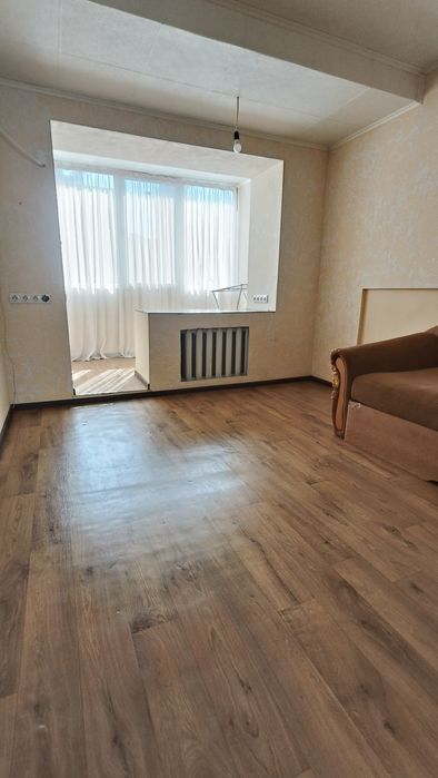 Здається 2 кімнатна квартира на 4-Зарічному.Навпроти "Терра"