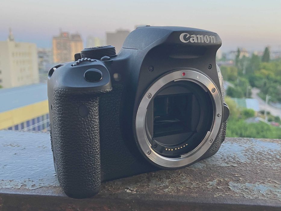 Canon EOS 700D Body