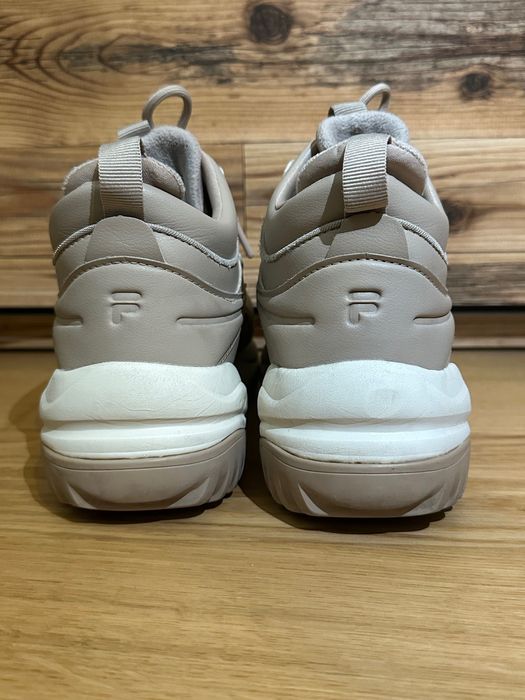 Черевики зимойві вологостійкі  Fila оригінал бежевий колір розмір 38