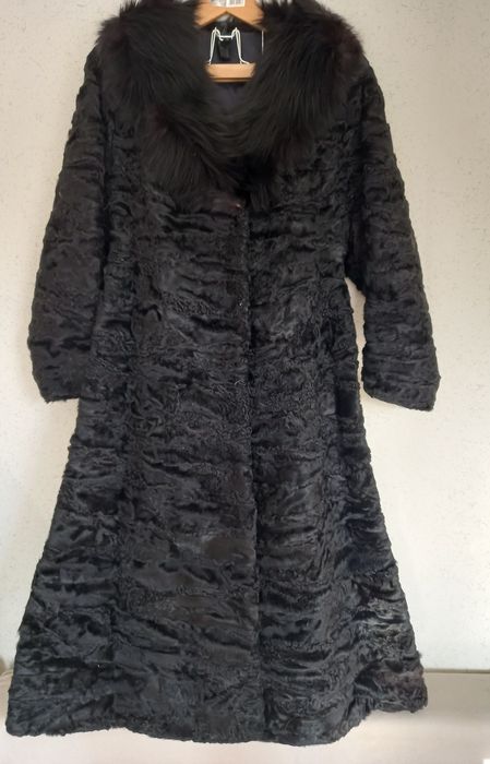 Futro karakuły 42/44 dług. 125 cm