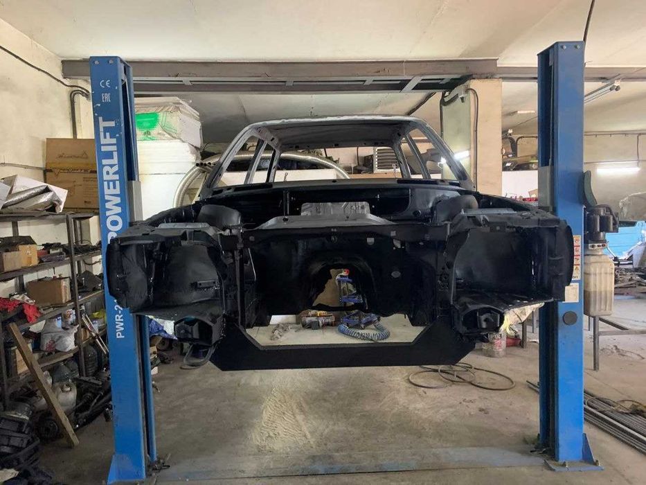 Продам не закінчений проект BMW E30