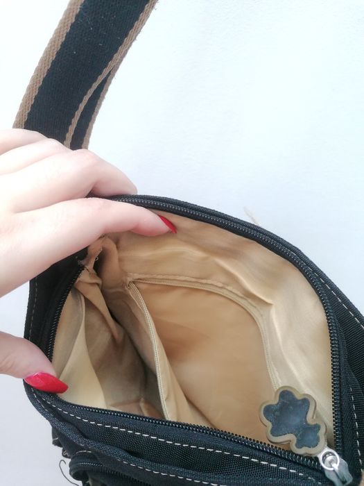 Bolsa Preta a Tiracolo