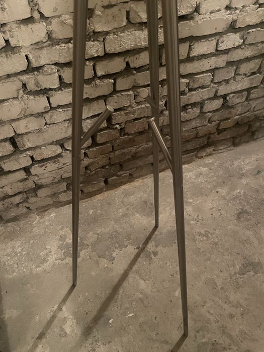 Sprzedamy wieszak stojący do przedpokoju 170 cm metalowy srebrny