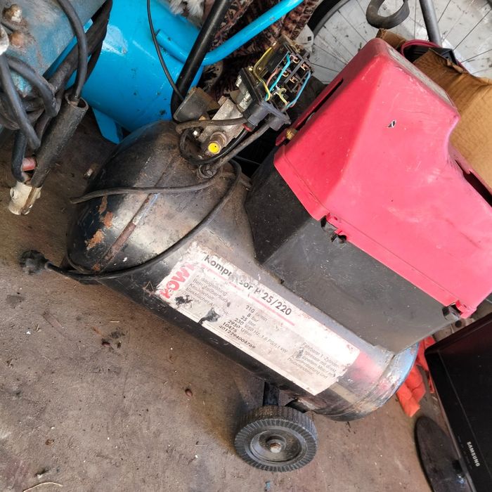 Kompresor ROWI H 25/220 25L 8 bar 1.1 kW 230V mobilny