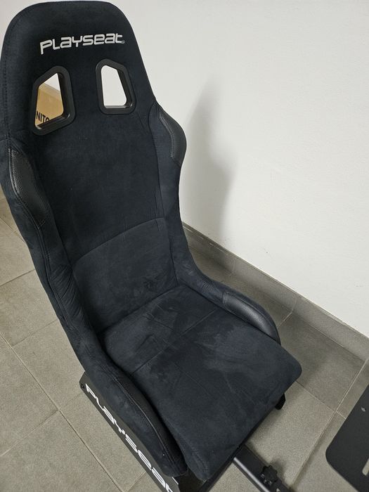 Cockpit Simulador Playseat Evolution - NOVO