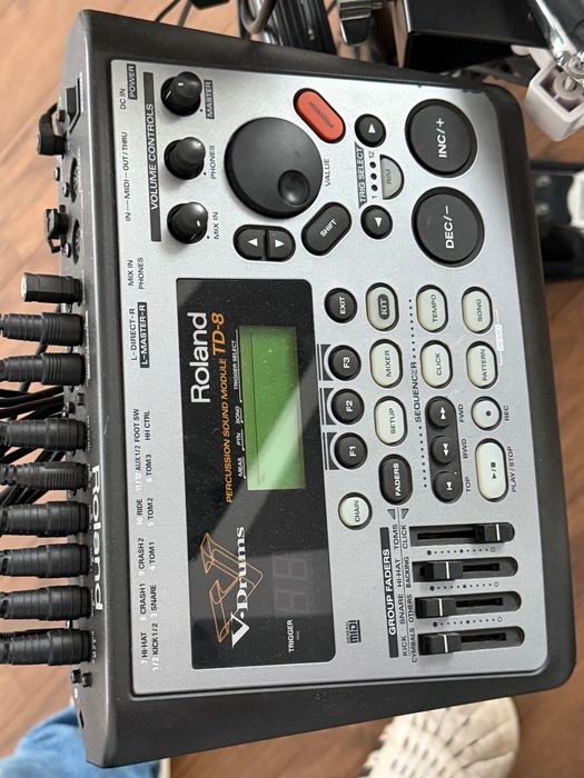 Bateria Roland TD-8 como nova