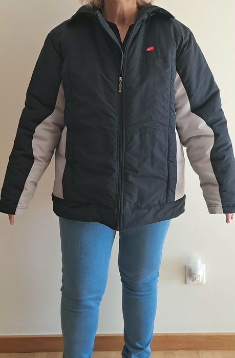 Blusão de inverno de homem na marca Nike