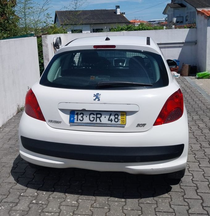 Peugeot 207 comercial