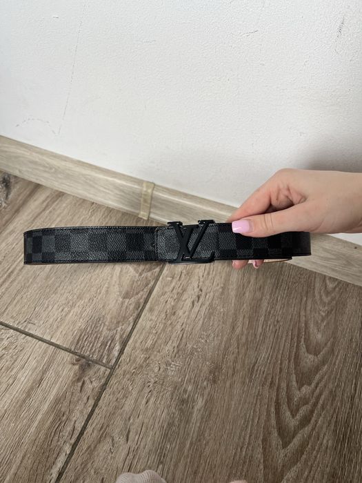 Pasek czarno szary LV