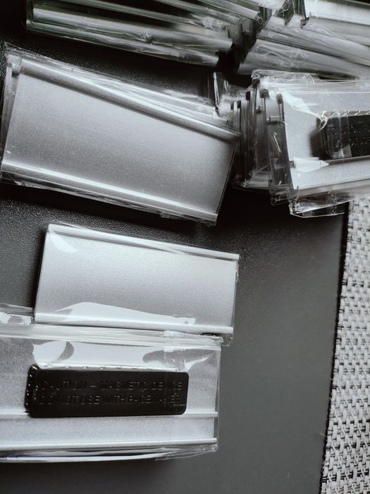 Plakietki imienne 29 sztuk