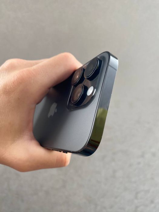 Продам Iphone 14 pro