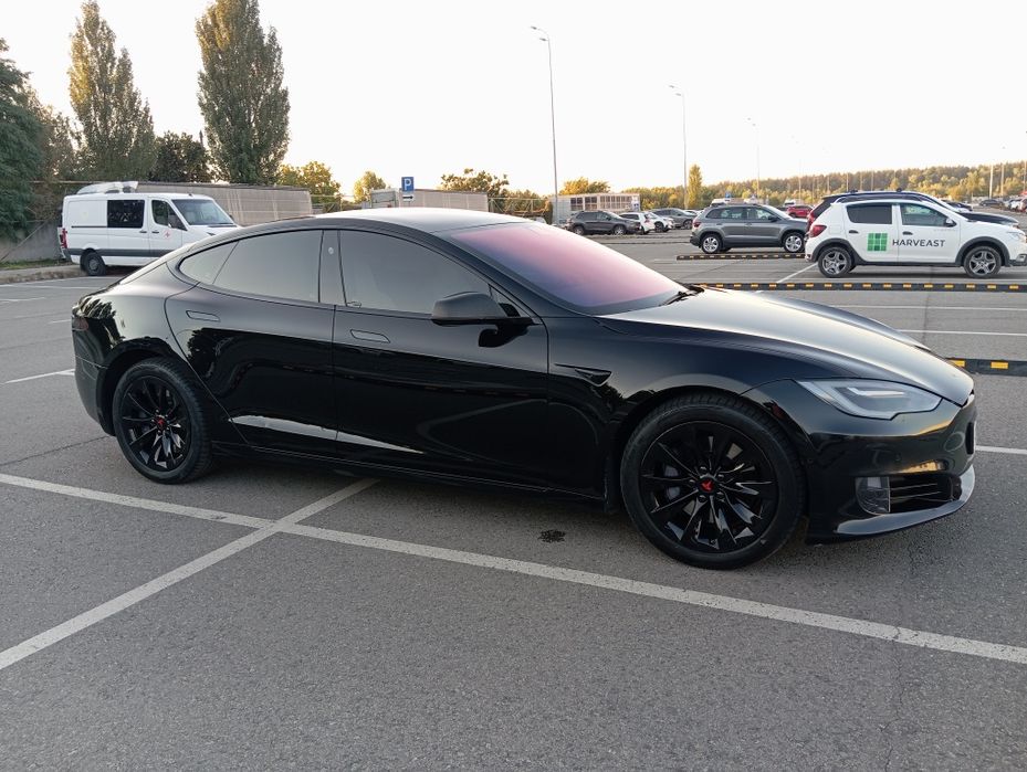 Tesla model S 2017