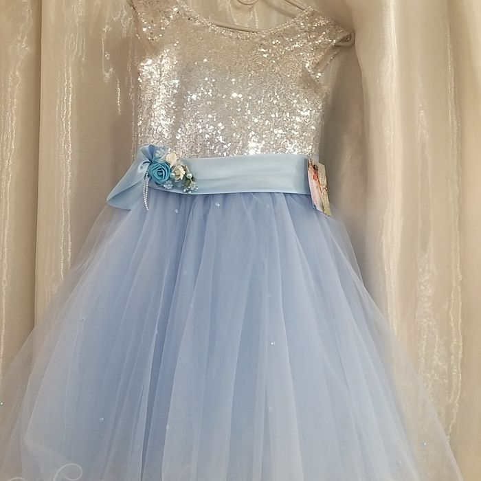 Прокат от 200 грн , продажа детских, свадебных платьев.