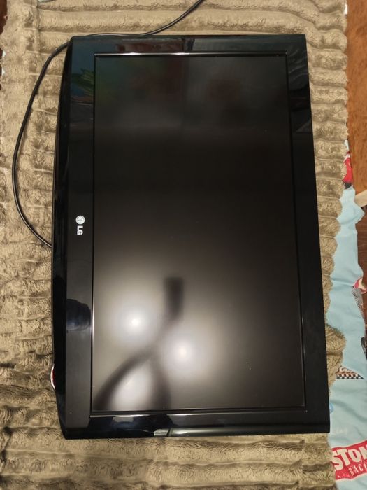 Продам телевізор LG.