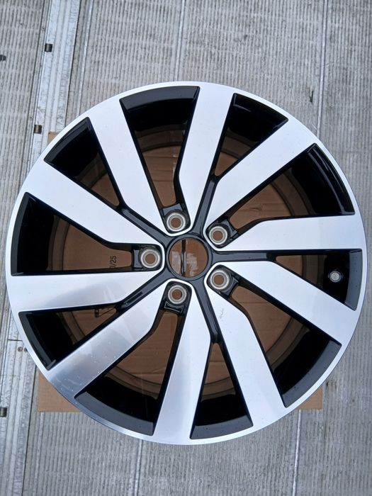 Felga Volkswagen Touran 18