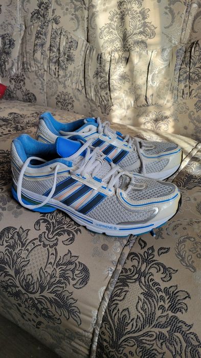 Кросівки.ADIDAS.гарний стан