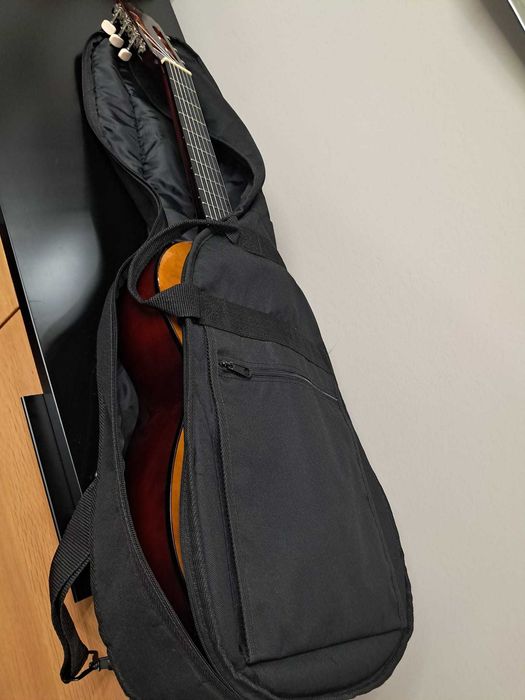 Guitarra clássica Valencia ¾