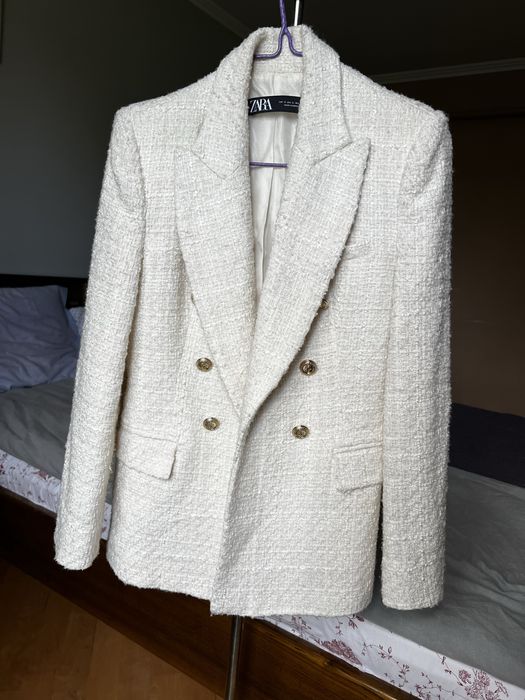 Жакет Zara твідовий букле