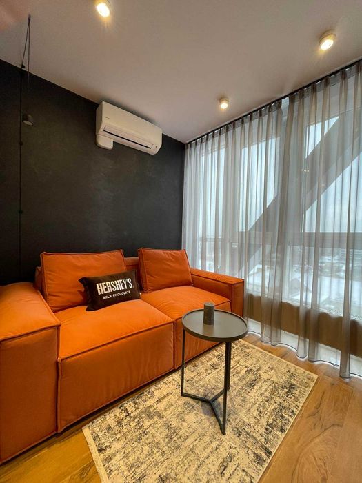 Героїв УПА 73в. Студія+спальня. Гардероб.  60м.кв.  Підземний паркінг!