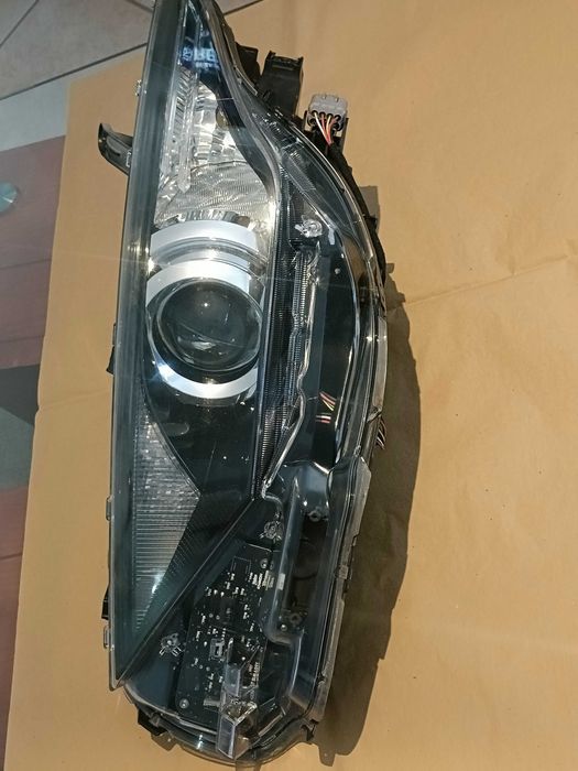 Óptica (esquerda) Toyota Auris 2017(_E18_)