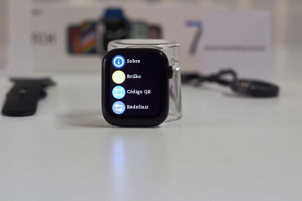 Smartwatch That Makes and Answers Calls64584622232833123