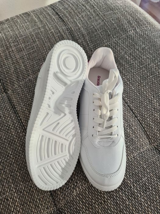 Buty sportowe Graceland 39  NOWE