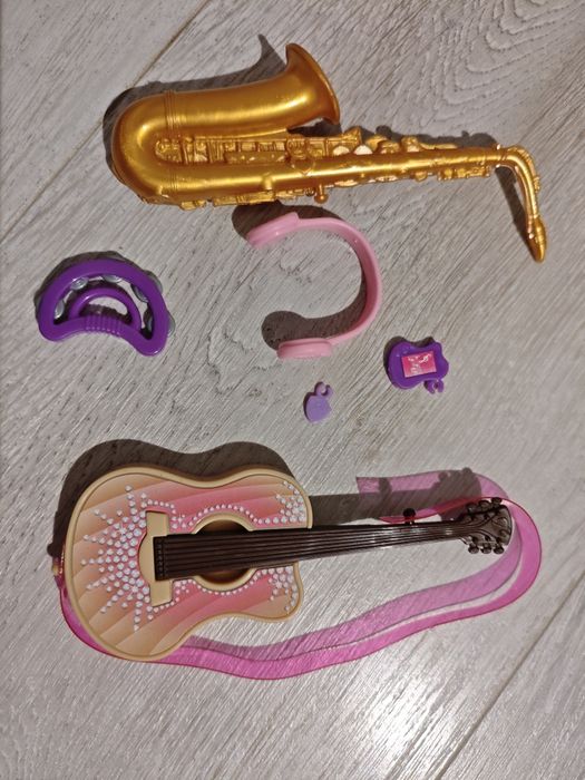 Instrumenty muzyczne dla Barbie lub Kena