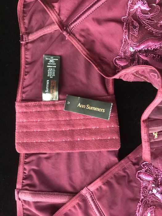Пояс під панчохи Ann Summers великий розмір