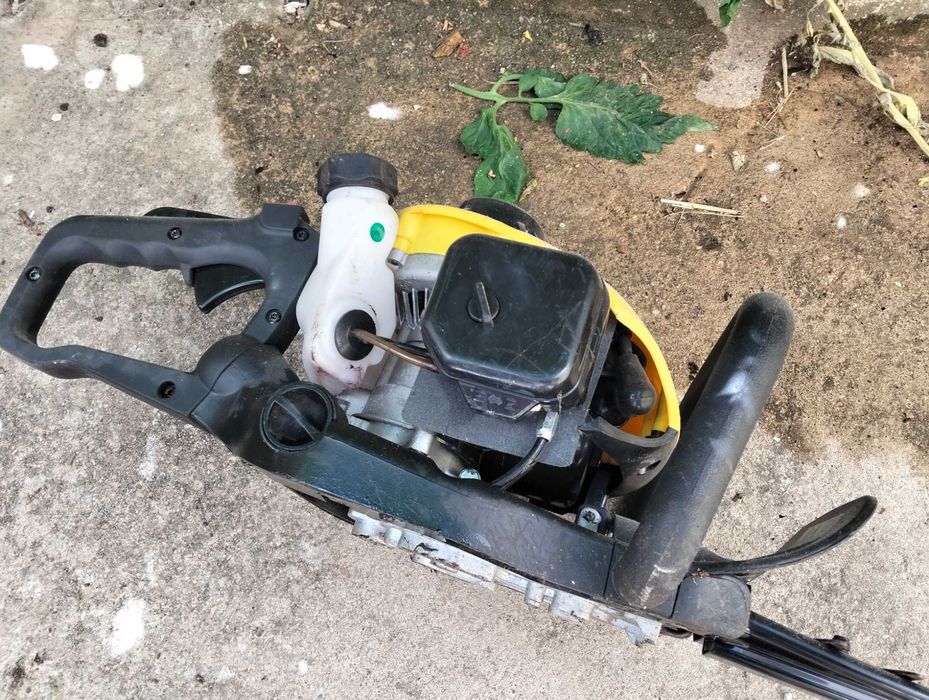 Máquina corta sebes