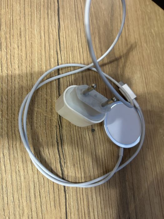 Зарядне айфон бездротова