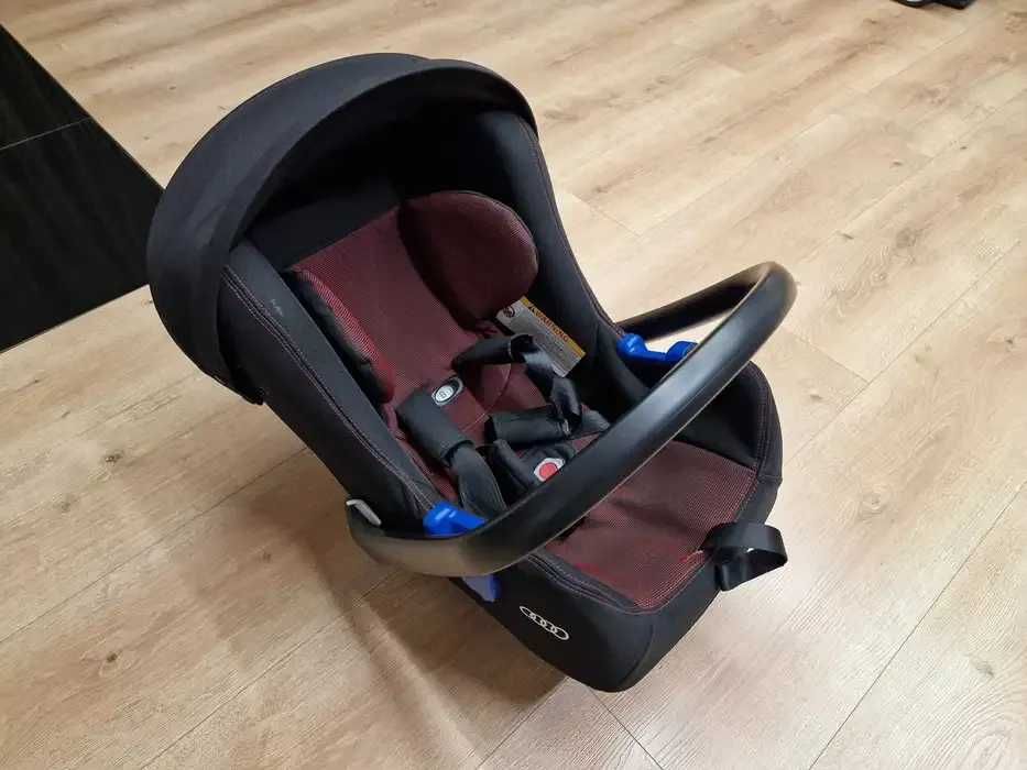 Fotelik samochodowy, nosidełko dla dziecka AUDI