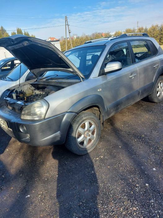 Розборка hyundai tucson капот бампер 2.0д 4wD 2004-2010
